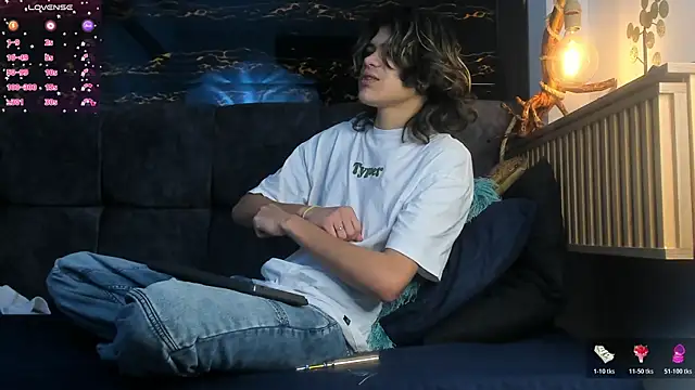 Diamond twink online show from 11-16-25, 03:34