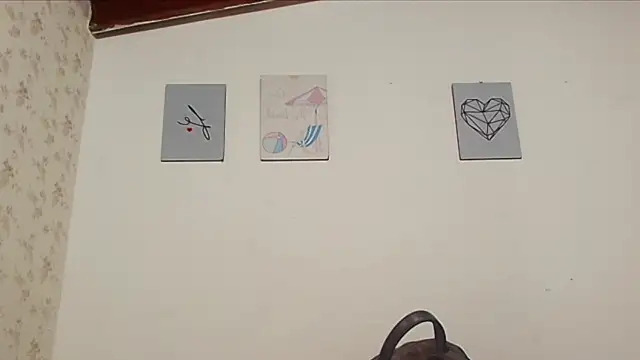 Snapshot of celeste_moonx chatting on 09-19-25, 11:55 celeste moonx online show from 09-19-25, 11:55