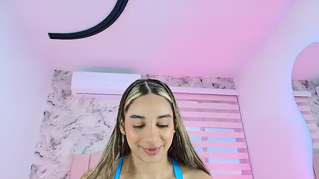 Snapshot of celeste_moonx chatting on 11-26-25, 12:06 celeste moonx online show from 11-26-25, 12:06