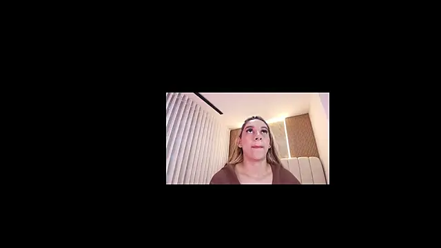 Snapshot of celeste_moonx chatting on 12-18-25, 12:00 celeste moonx online show from 12-18-25, 12:00