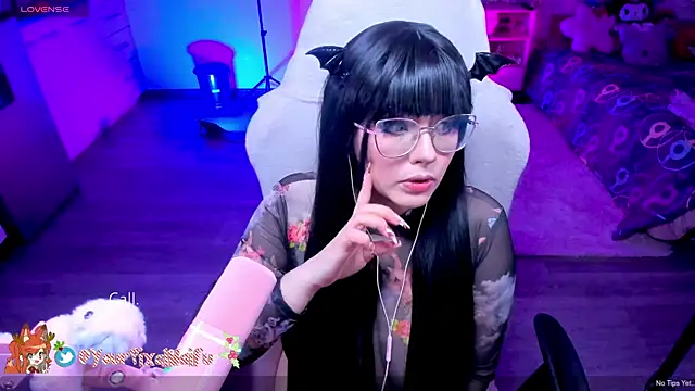 Snapshot of AlyssaRomanova chatting on 12-22-25, 03:36 AlyssaRomanova online show from 12-22-25, 03:36