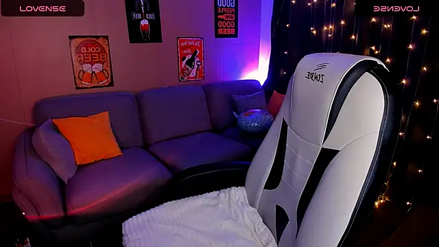 deboramoore online show from 09-24-25, 02:59