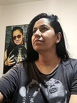 Snapshot of holydeath_1 chatting on 10-05-25, 04:49 holydeath 1 online show from 10-05-25, 04:49