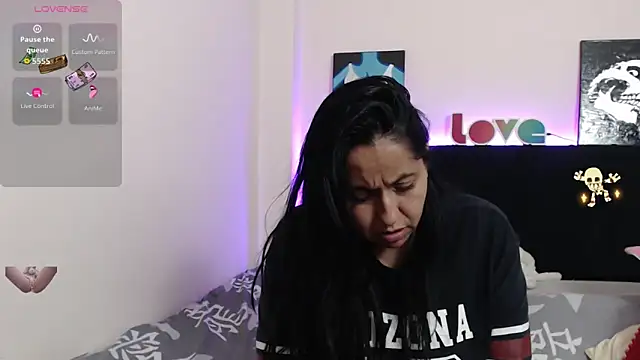 Snapshot of holydeath_1 chatting on 11-21-25, 11:25 holydeath 1 online show from 11-21-25, 11:25