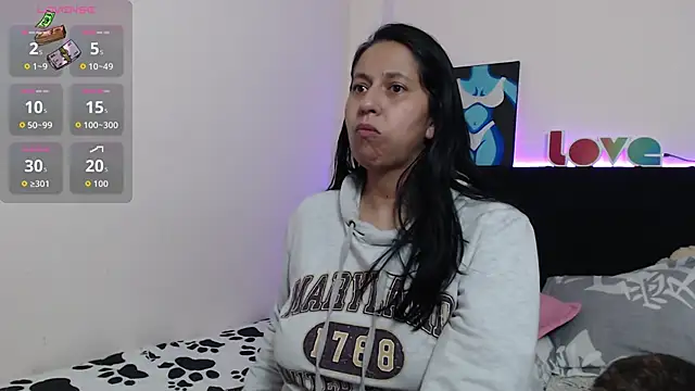 Snapshot of holydeath_1 chatting on 11-27-25, 11:29 holydeath 1 online show from 11-27-25, 11:29