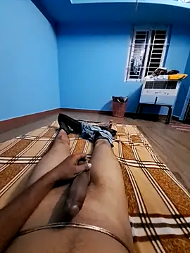 Tamilpayan00 online show from 04-29-26, 05:41