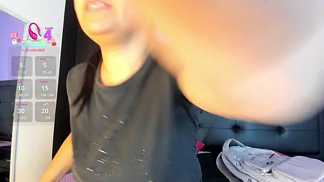 GreciaFox1 online show from 04-28-26, 02:22