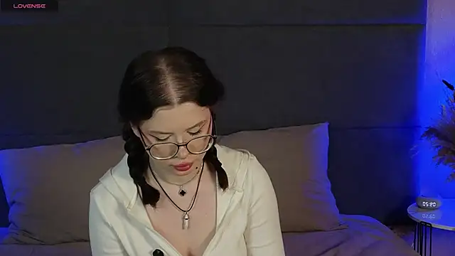 RianaRey online show from 06-05-26, 06:20