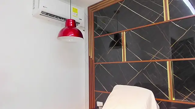 HannyThompson online show from 02-07-26, 12:42