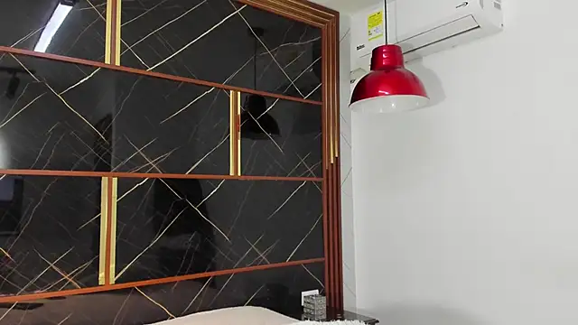 HannyThompson online show from 03-31-26, 01:00