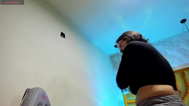 Snapshot of Luciifeer_ chatting on 01-05-26, 06:11 Luciifeer online show from 01-05-26, 06:11