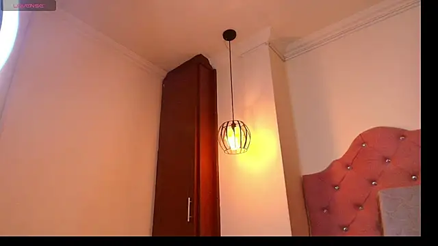 Snapshot of Luciifeer_ chatting on 02-19-26, 07:21 Luciifeer online show from 02-19-26, 07:21