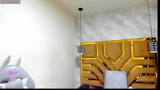 Snapshot of Luciifeer_ chatting on 02-20-26, 06:52 Luciifeer online show from 02-20-26, 06:52