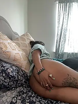 honeycombhalo online show from 04-13-26, 03:17