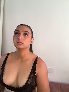 nicolexxaleja online show from 06-01-26, 01:02