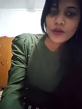 Snapshot of cute_radhikaa chatting on 11-03-25, 06:31 cute radhikaa online show from 11-03-25, 06:31