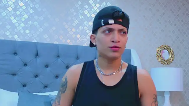 ZoeKrug online show from 11-03-25, 11:55