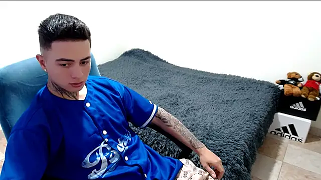 santii ss online show from 10-28-25, 04:53