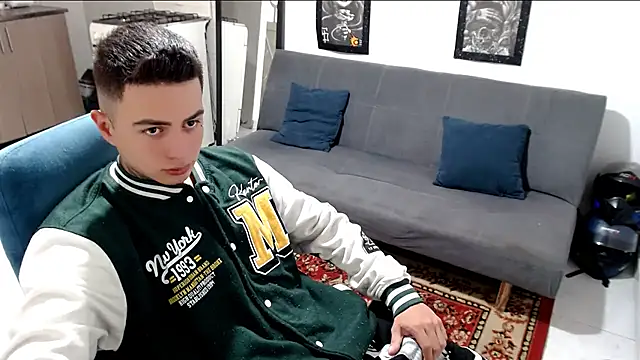 santii ss online show from 11-30-25, 03:49