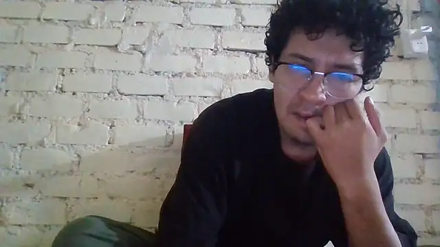LecheDeSoya666 online show from 05-01-26, 06:12