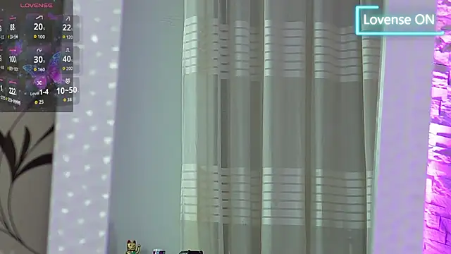 LucyLextonX online show from 11-03-25, 05:20