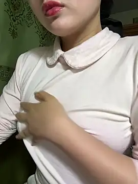 LinYi Office online show from 03-12-26, 05:57