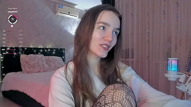 Snapshot of sweete_chantal chatting on 01-18-26, 07:28 sweete chantal online show from 01-18-26, 07:28