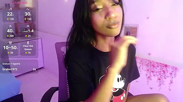 Snapshot of LeilaEbony chatting on 09-08-25, 02:27 LeilaEbony online show from 09-08-25, 02:27