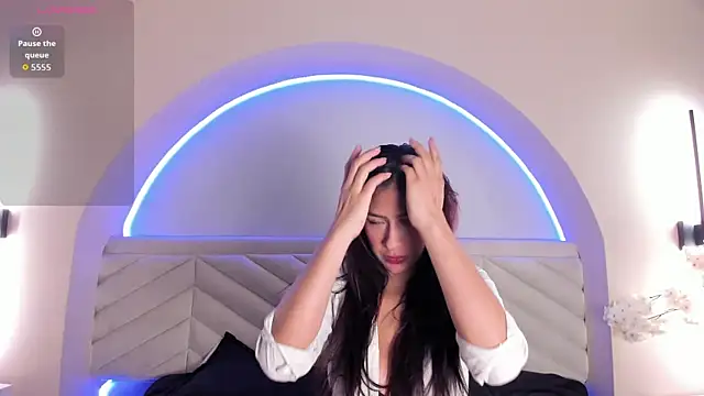 Snapshot of Bella_Williiams chatting on 06-19-26, 12:09 Bella Williiams online show from 06-19-26, 12:09