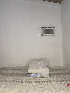 Snapshot of MilfTentasion chatting on 03-06-26, 01:46 MilfTentasion online show from 03-06-26, 01:46