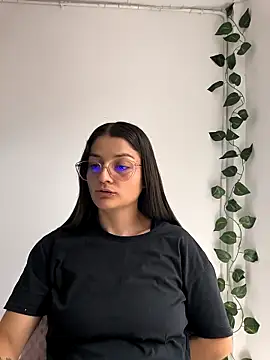 Coralinne   online show from 05-08-26, 03:28