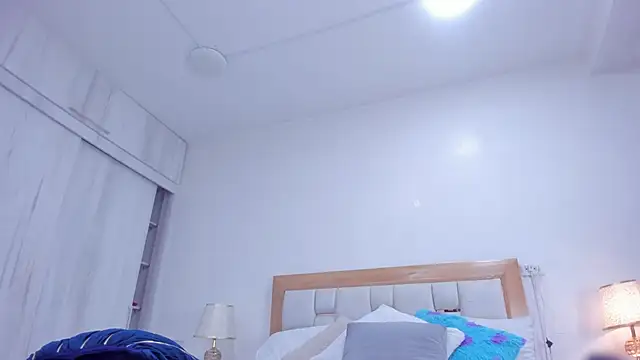 Snapshot of megan_rous_ chatting on 11-25-25, 03:06 megan rous online show from 11-25-25, 03:06