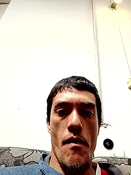 Snapshot of Adrian6986 chatting on 09-13-25, 03:34 Adrian6986 online show from 09-13-25, 03:34