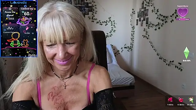 Snapshot of Laura_Gol chatting on 09-23-25, 04:48 Laura Gol online show from 09-23-25, 04:48