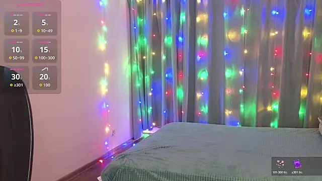 Snapshot of Laura_Gol chatting on 11-19-25, 09:26 Laura Gol online show from 11-19-25, 09:26