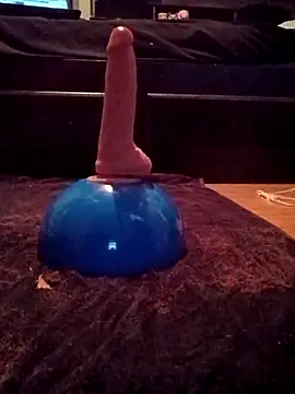 Snapshot of Crossedsissy chatting on 01-19-26, 05:11 Crossedsissy online show from 01-19-26, 05:11