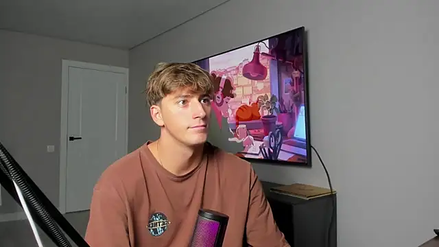 Snapshot of DaniHort chatting on 12-20-25, 10:55 DaniHort online show from 12-20-25, 10:55