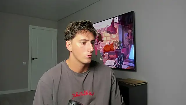 Snapshot of DaniHort chatting on 12-21-25, 12:01 DaniHort online show from 12-21-25, 12:01