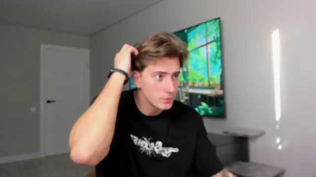 Snapshot of DaniHort chatting on 02-24-26, 08:56 DaniHort online show from 02-24-26, 08:56