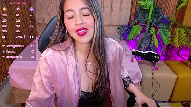 juanita tay online show from 07-28-26, 04:39