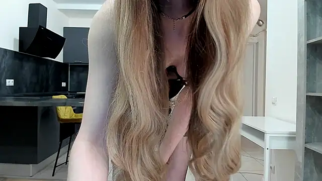 Kitty Player online show from 04-25-26, 01:41