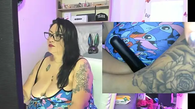 Clunita online show from 04-05-26, 03:36