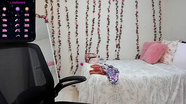 MariamCastiblanco online show from 12-04-25, 02:26