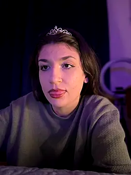 ScarletBloom  online show from 12-03-25, 06:50