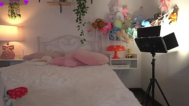 violeth     online show from 05-21-26, 12:01