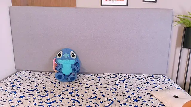 Snapshot of MeghanMure chatting on 02-26-26, 03:38 MeghanMure online show from 02-26-26, 03:38