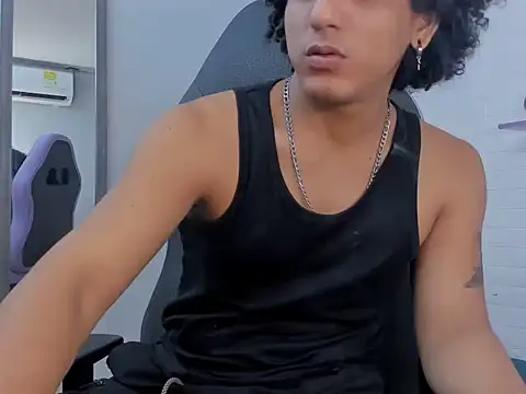 Xfire boy69 online show from 09-16-25, 09:05