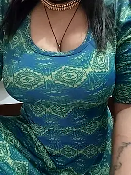 hot grieal1 online show from 11-08-25, 07:01