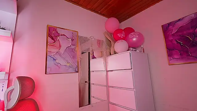 Dannaa Lovs online show from 02-26-26, 02:38