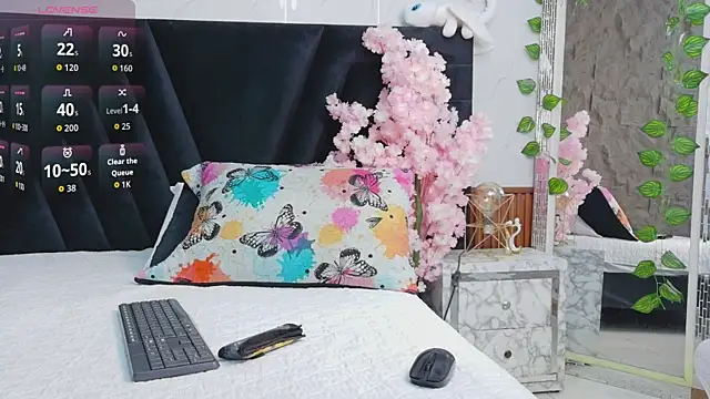 EbonyCoWorker online show from 05-26-26, 06:59